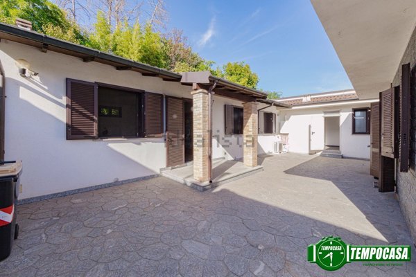 casa indipendente in vendita a Gambolò