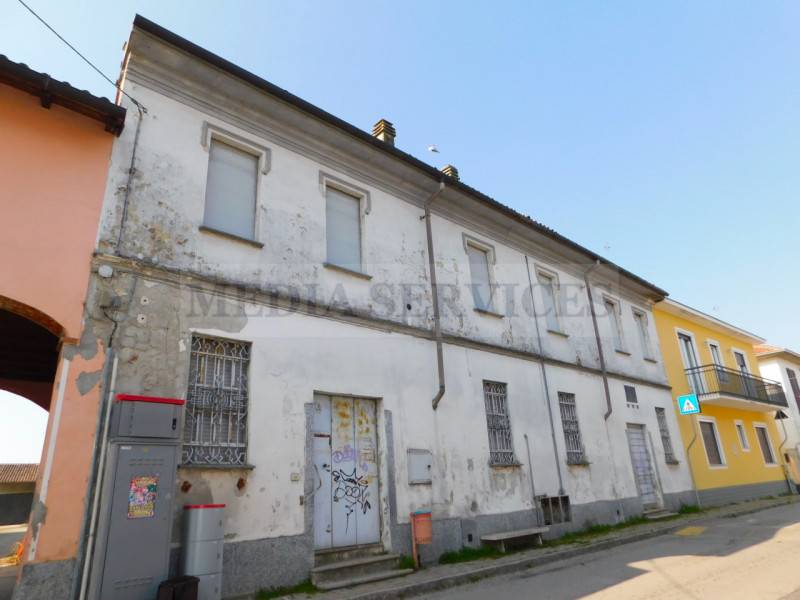 intera palazzina in vendita a Garlasco