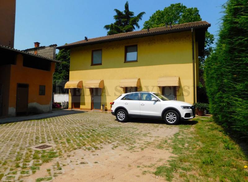 negozio in vendita a Garlasco