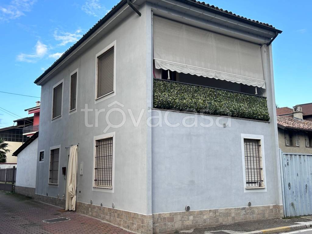 casa indipendente in vendita a Garlasco