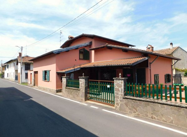 pentavano in vendita a Garlasco