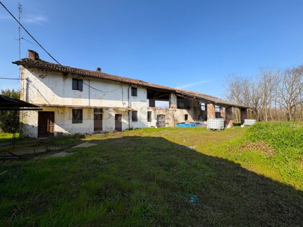 casale in vendita a Garlasco in zona Bozzola