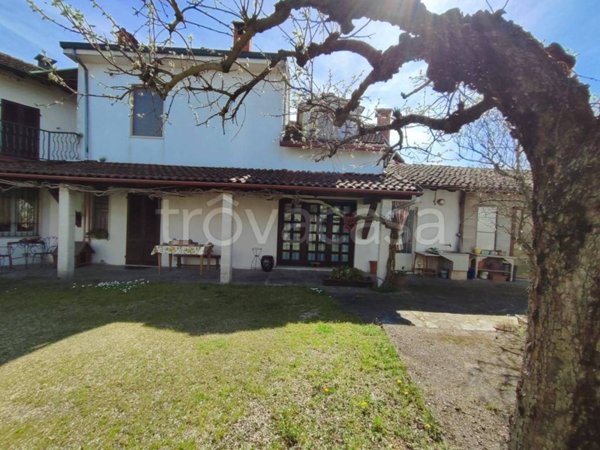 casa indipendente in vendita a Garlasco in zona Bozzola