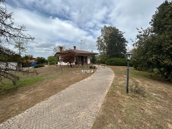 casa indipendente in vendita a Garlasco