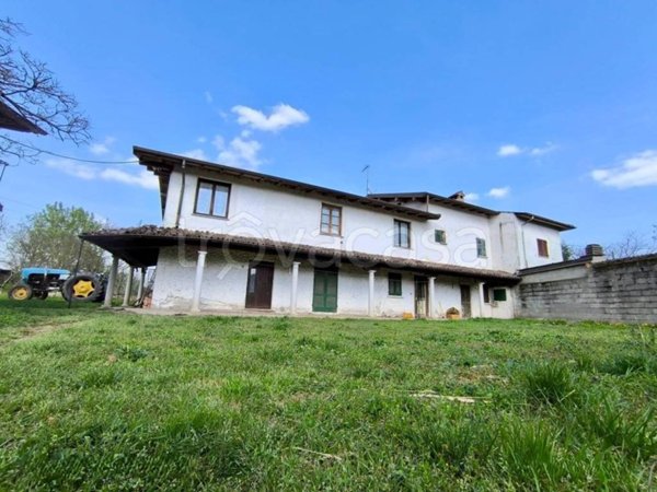 casa indipendente in vendita a Garlasco in zona San Biagio