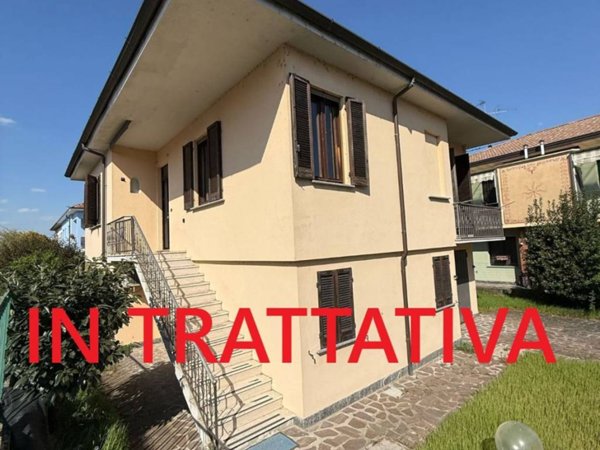 casa indipendente in vendita a Garlasco