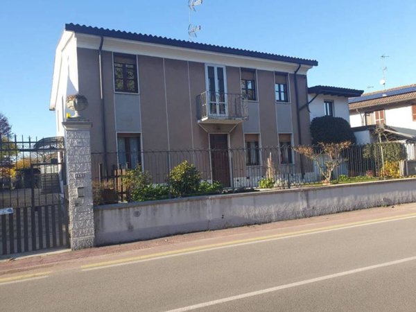 casa indipendente in vendita a Garlasco