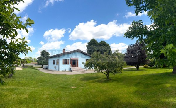 casa indipendente in vendita a Garlasco