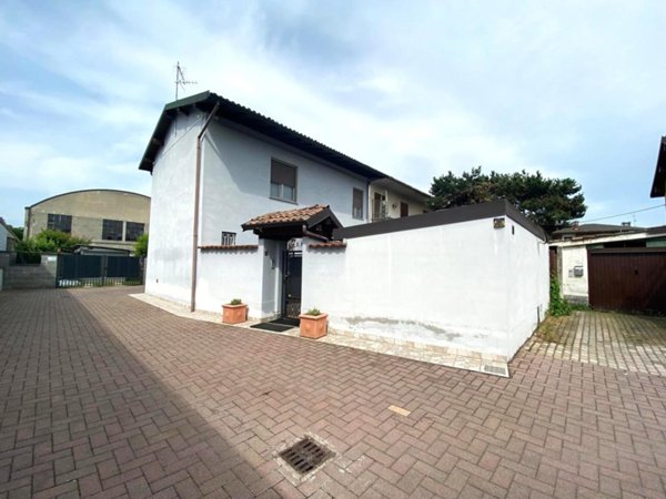 casa indipendente in vendita a Garlasco