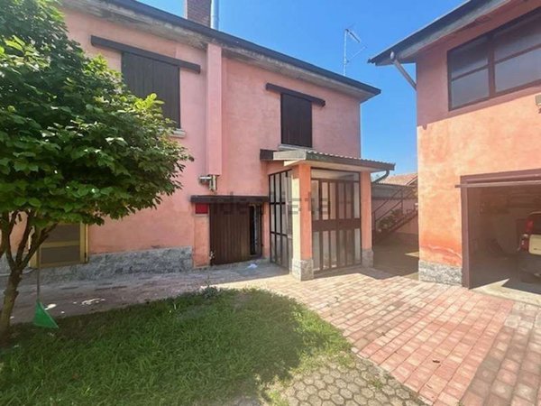 casa indipendente in vendita a Garlasco