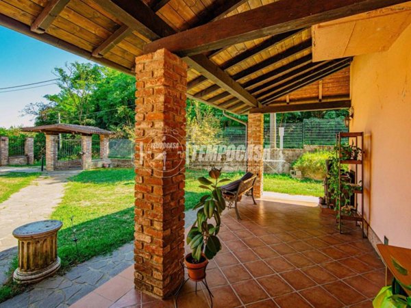 casa indipendente in vendita a Garlasco in zona San Biagio