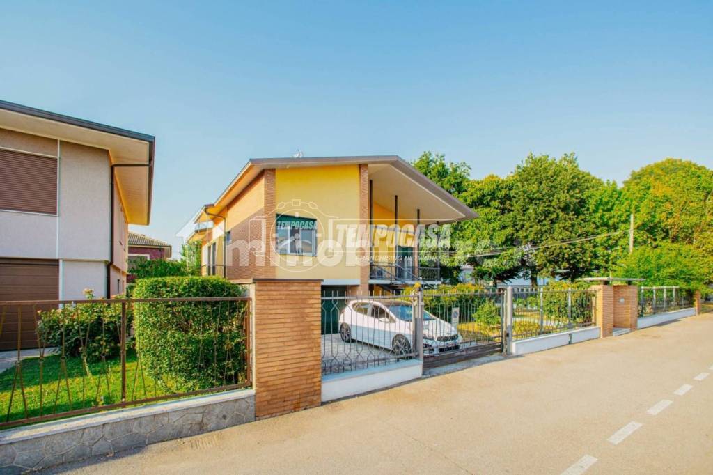 casa indipendente in vendita a Garlasco