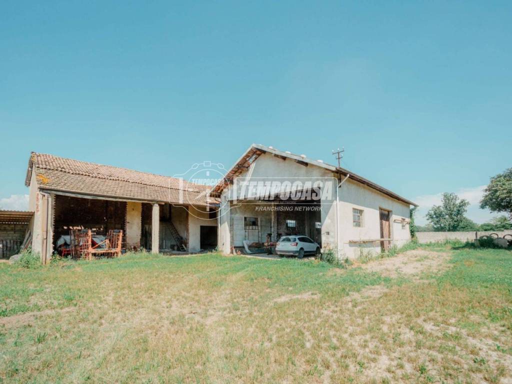 casa indipendente in vendita a Garlasco