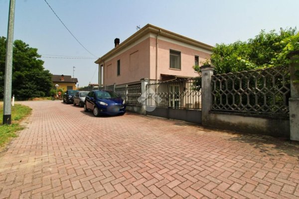 casa indipendente in vendita a Garlasco