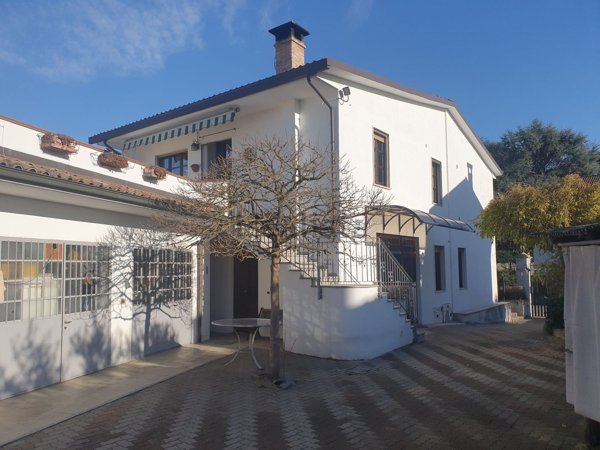 casa indipendente in vendita a Garlasco