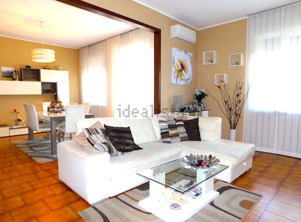 appartamento in vendita a Garlasco in zona Bozzola