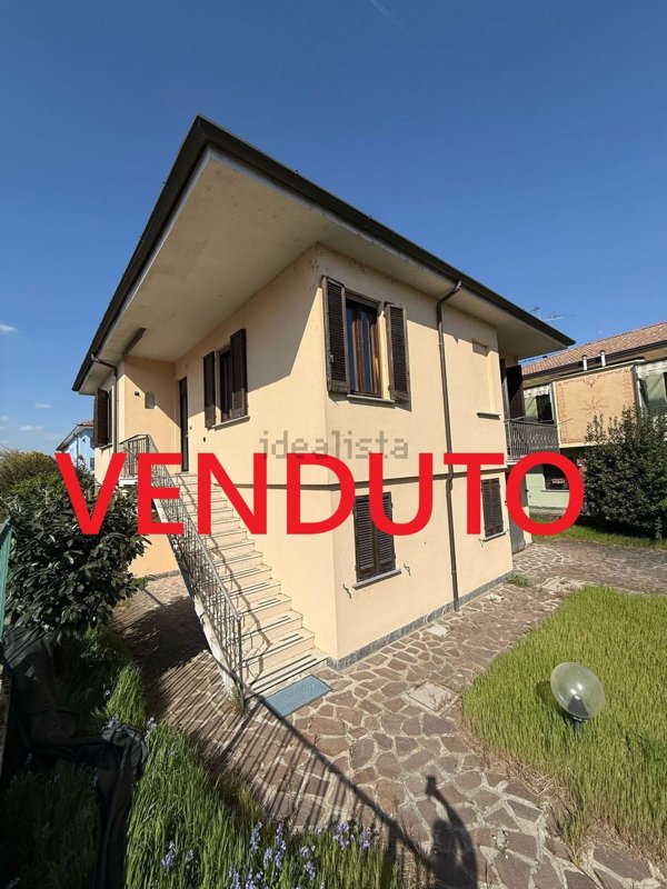 casa indipendente in vendita a Garlasco