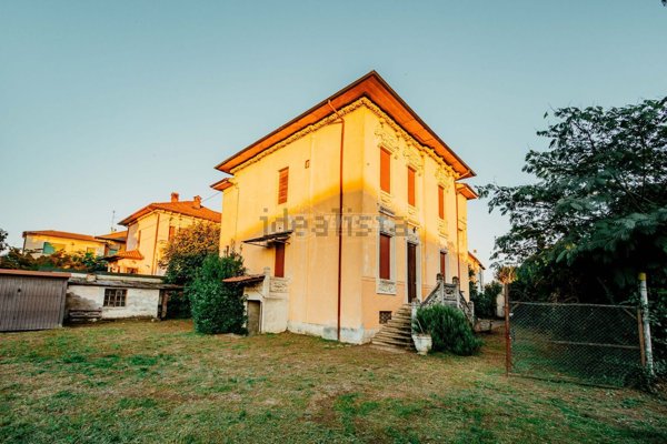 casa indipendente in vendita a Garlasco in zona Bozzola