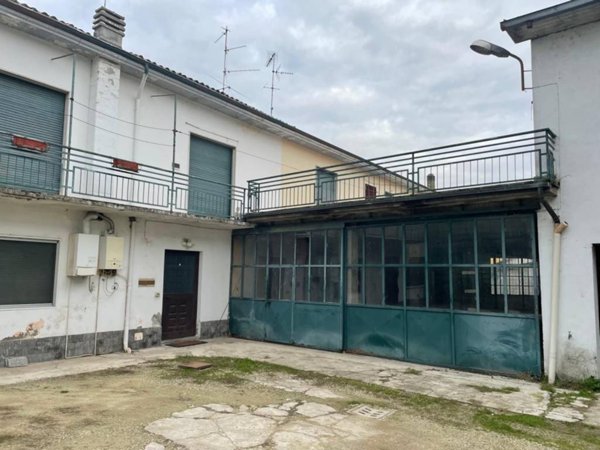 casa indipendente in vendita a Garlasco