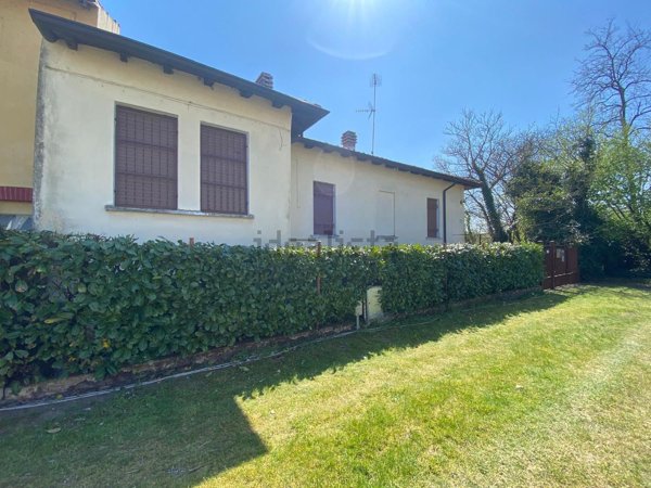 casa indipendente in vendita a Garlasco in zona Bozzola