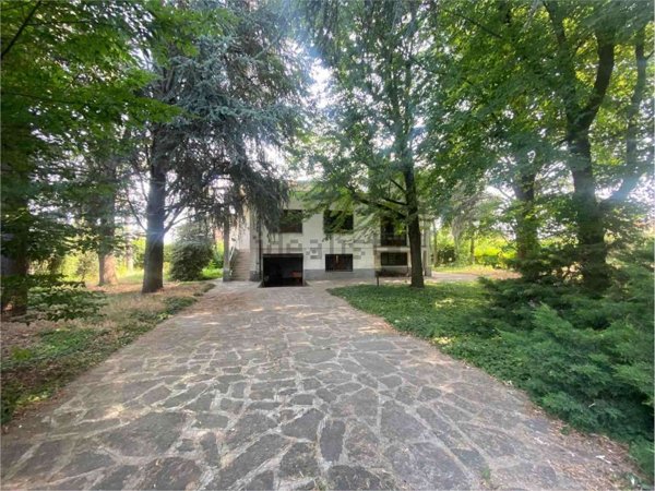 casa indipendente in vendita a Garlasco