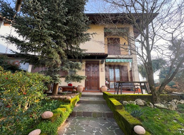casa indipendente in vendita a Garlasco