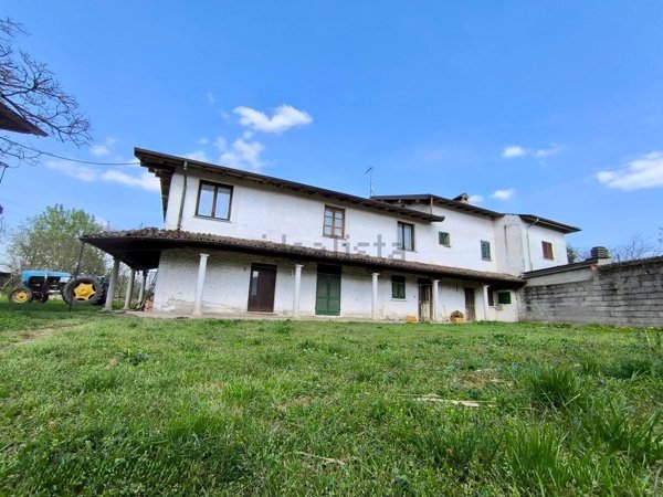 casa indipendente in vendita a Garlasco in zona San Biagio