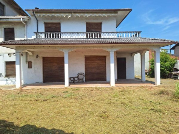 casa indipendente in vendita a Garlasco