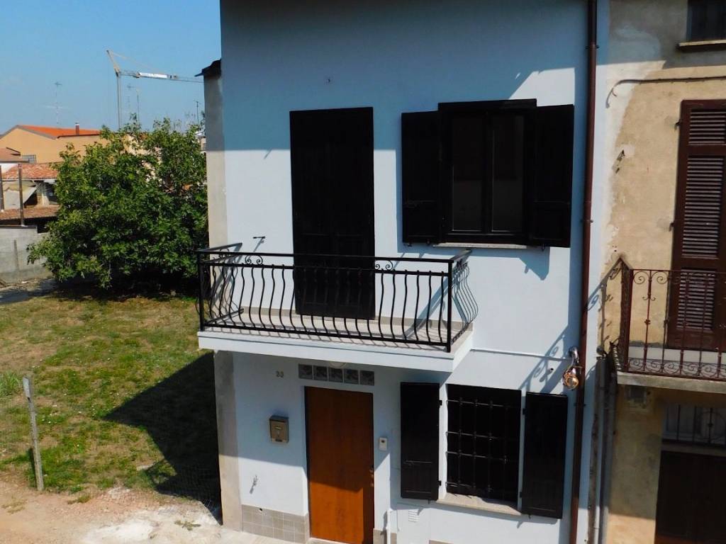 casa indipendente in vendita a Garlasco