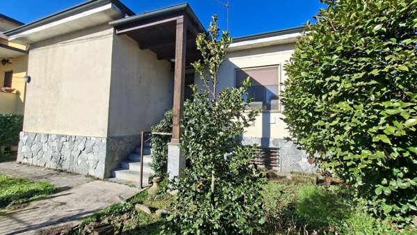 casa indipendente in vendita a Garlasco