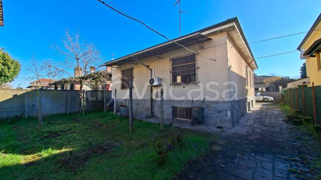 casa indipendente in vendita a Garlasco