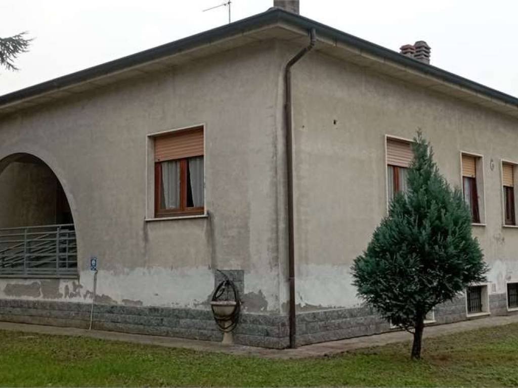 casa indipendente in vendita a Garlasco