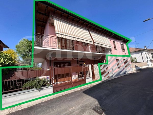 appartamento in vendita a Garlasco in zona Bozzola