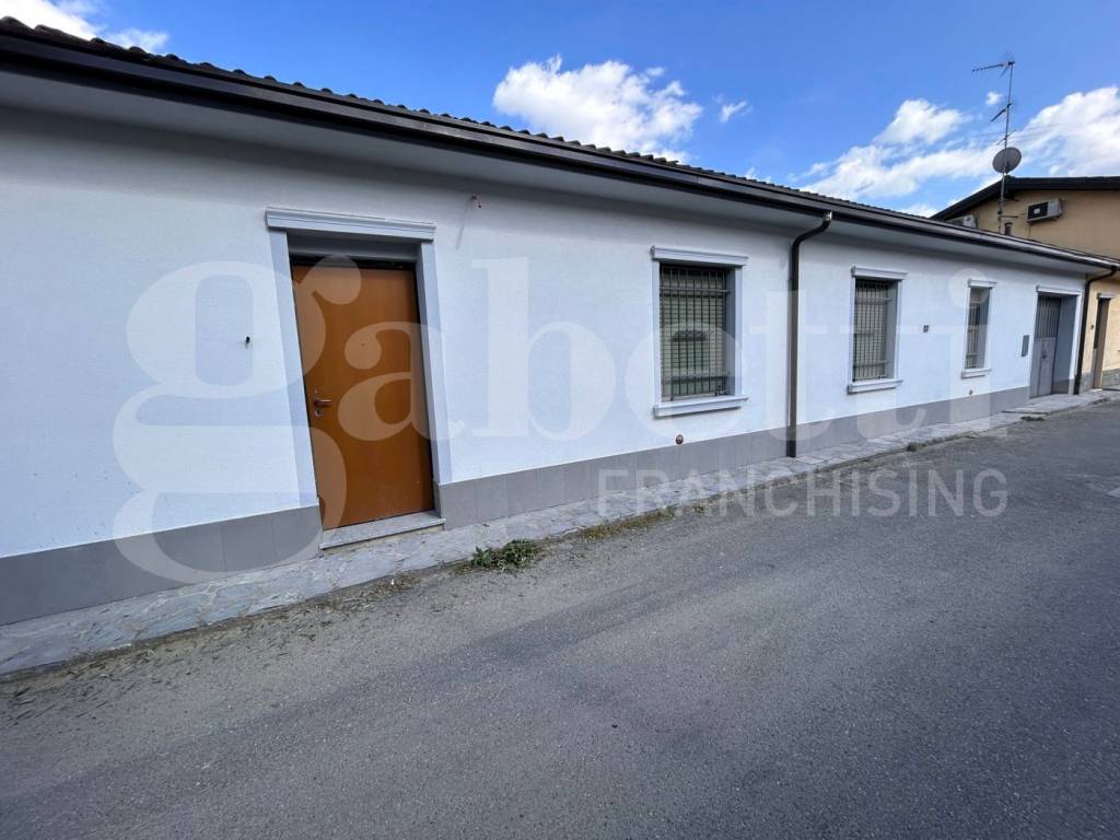casa indipendente in vendita a Garlasco