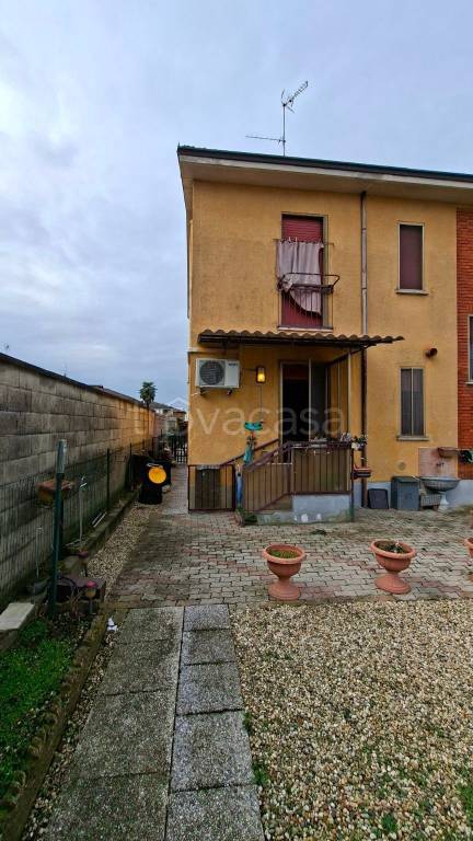 casa indipendente in vendita a Garlasco