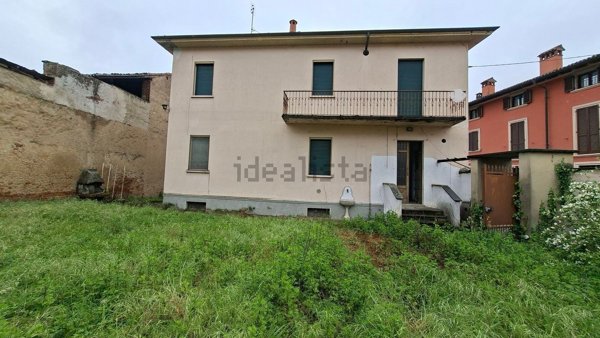 casa indipendente in vendita a Garlasco