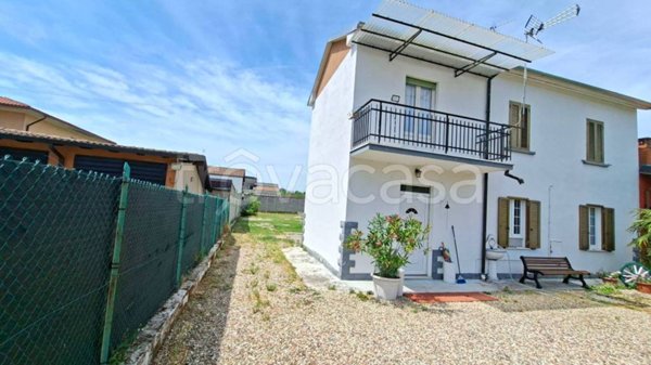 casa indipendente in vendita a Garlasco in zona Bozzola