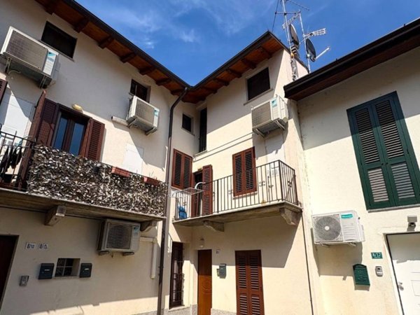 casa indipendente in vendita a Garlasco in zona Bozzola
