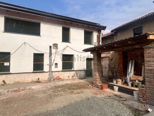 appartamento in vendita a Garlasco in zona Bozzola