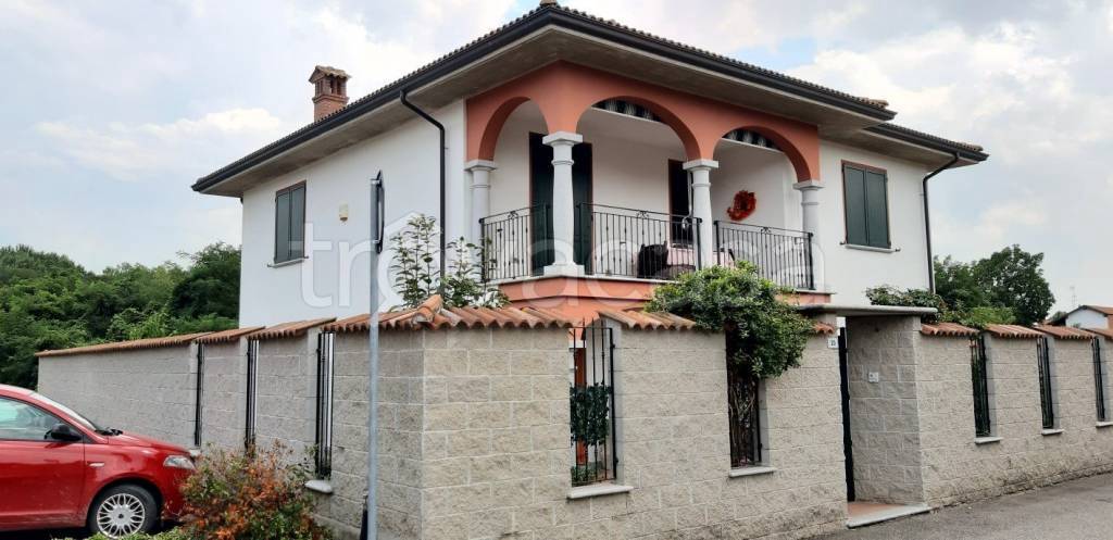 casa indipendente in vendita a Garlasco in zona Bozzola