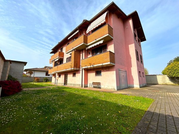 appartamento in vendita a Garlasco in zona Bozzola