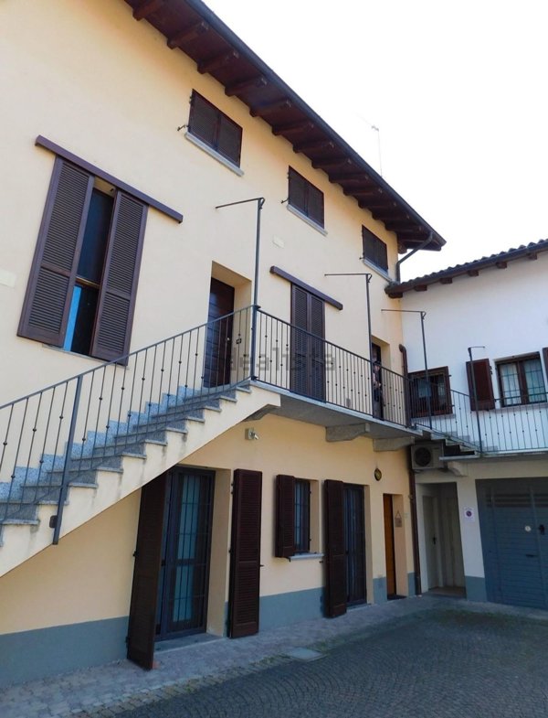 appartamento in vendita a Garlasco in zona Bozzola
