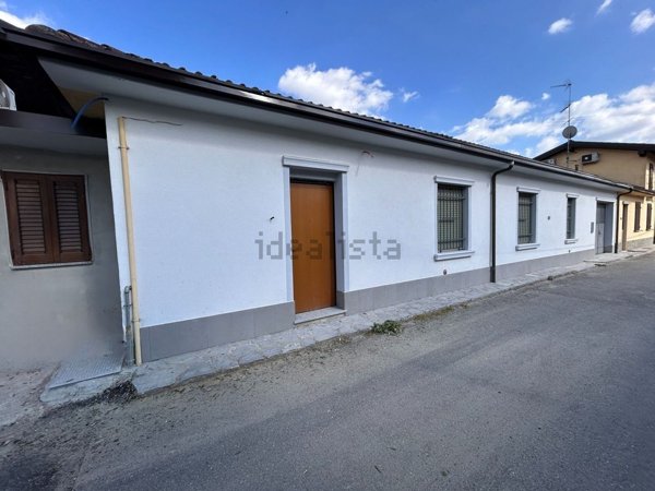 casa indipendente in vendita a Garlasco in zona Bozzola