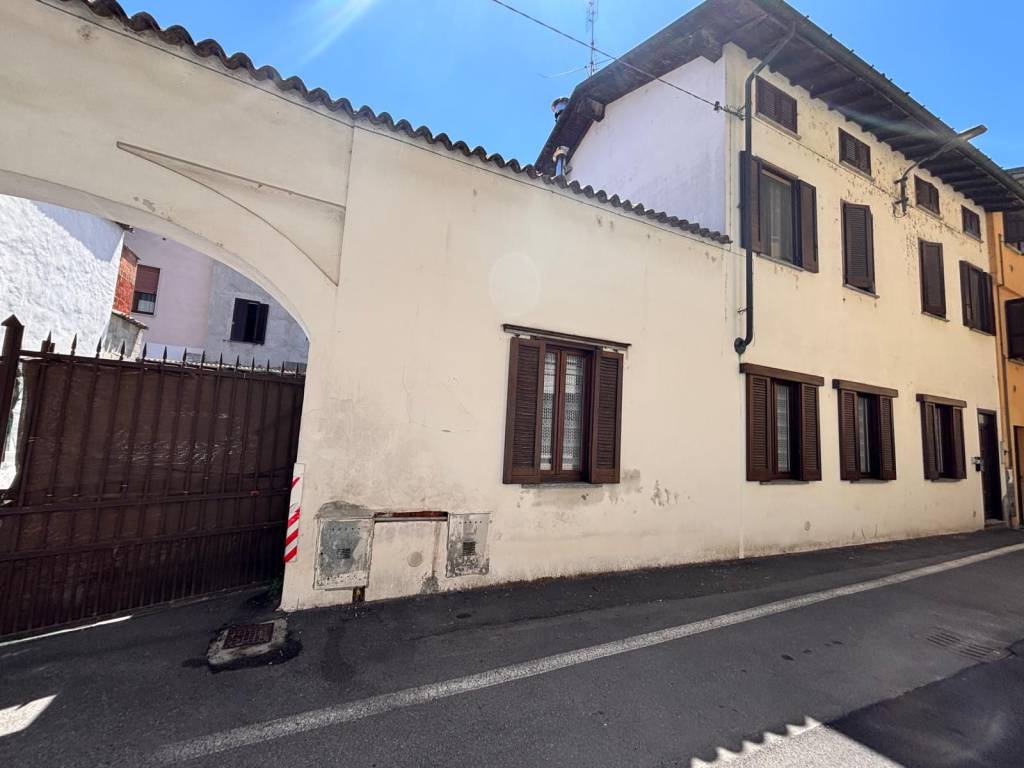 casa indipendente in vendita a Garlasco in zona Bozzola