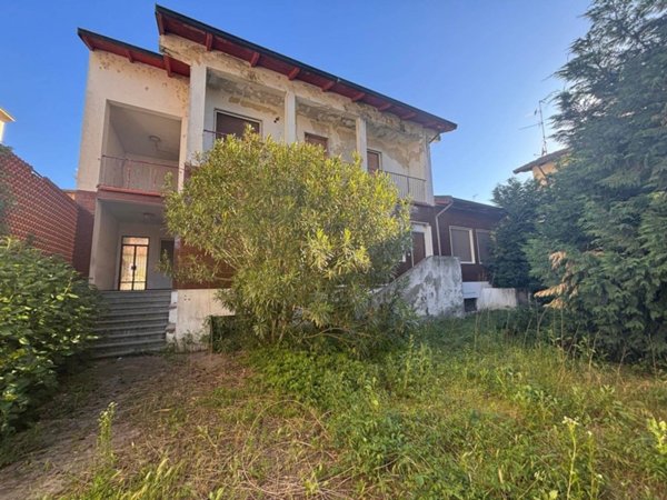 casa indipendente in vendita a Garlasco in zona Bozzola