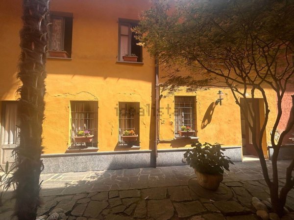casa indipendente in vendita a Garlasco in zona Bozzola