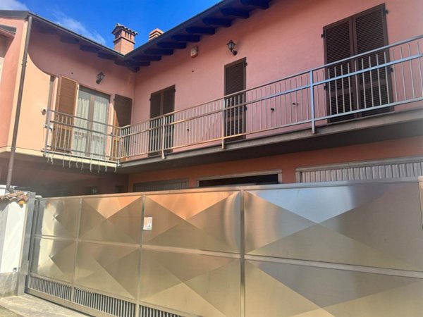 casa indipendente in vendita a Garlasco in zona Bozzola