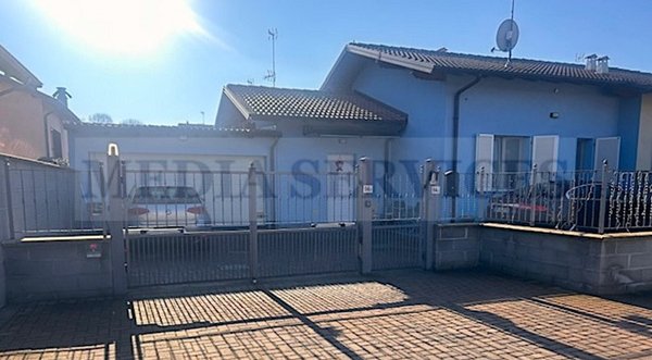 casa indipendente in vendita a Garlasco in zona San Biagio