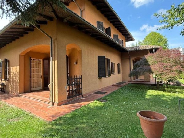 casa indipendente in vendita a Garlasco in zona Bozzola