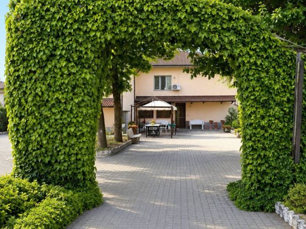 casa indipendente in vendita a Garlasco in zona Bozzola